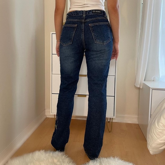 Y2K Flare Jeans 🦋 - Picture 7 of 8